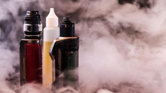 What does it mean when e-liquid changes color